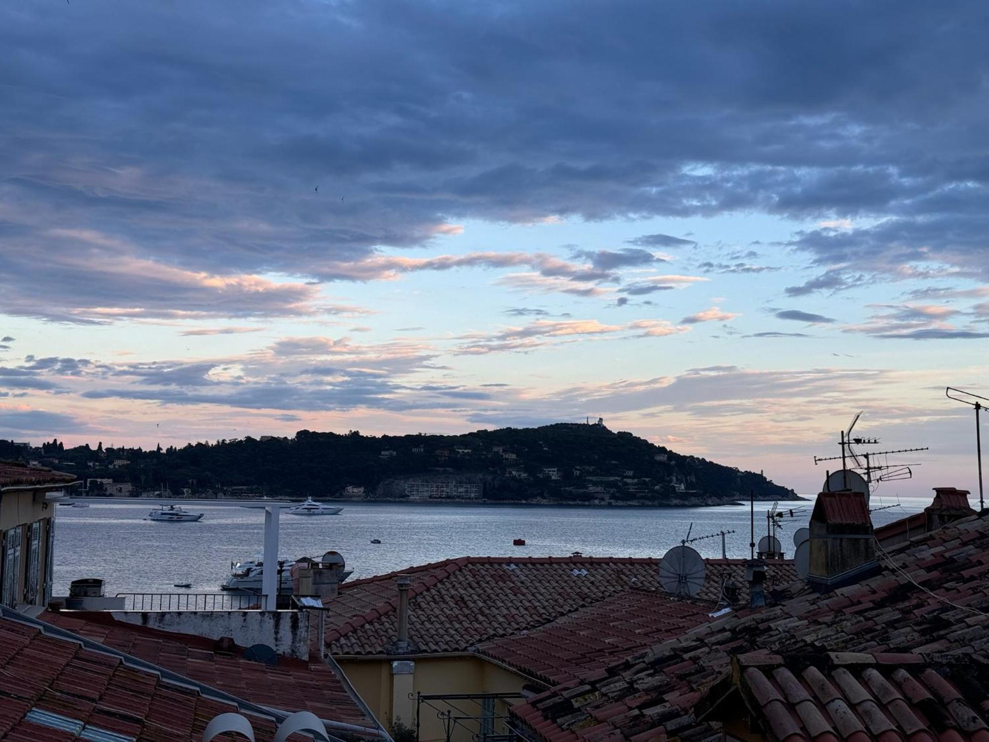 The Seaside Serenity - Calm & Charming Bay View Flat - Heart Of Villefranche Dış mekan fotoğraf
